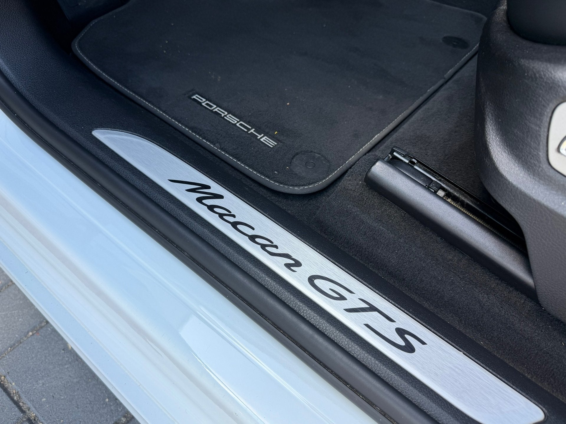 Foto 19 van Porsche Macan 3.0 GTS Pano Lucht Bose 21 inch