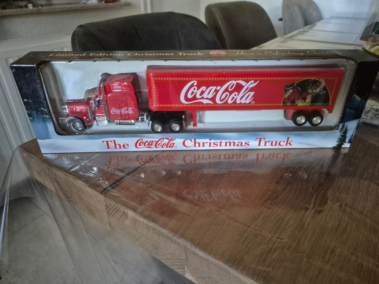 Matchbox Collectibles Peterbilt "Tis the Season for Coca-Col, Verzamelen, Ophalen of Verzenden, Zo goed als nieuw
