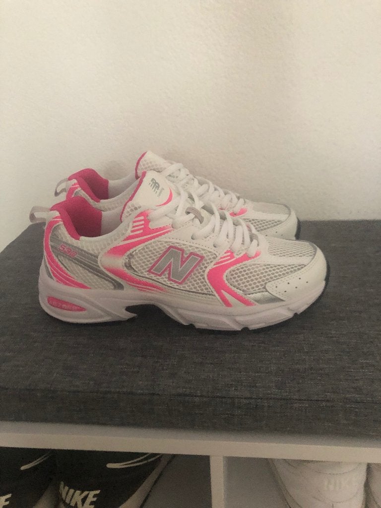 New balance 530 roze, New Balance, Nieuw, Ophalen of Verzenden, Sneakers of Gympen
