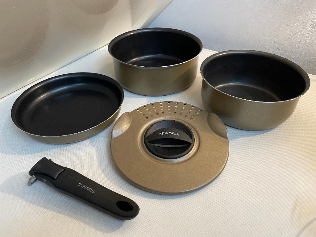 TEFAL Camping pannenset, Ophalen, Zo goed als nieuw