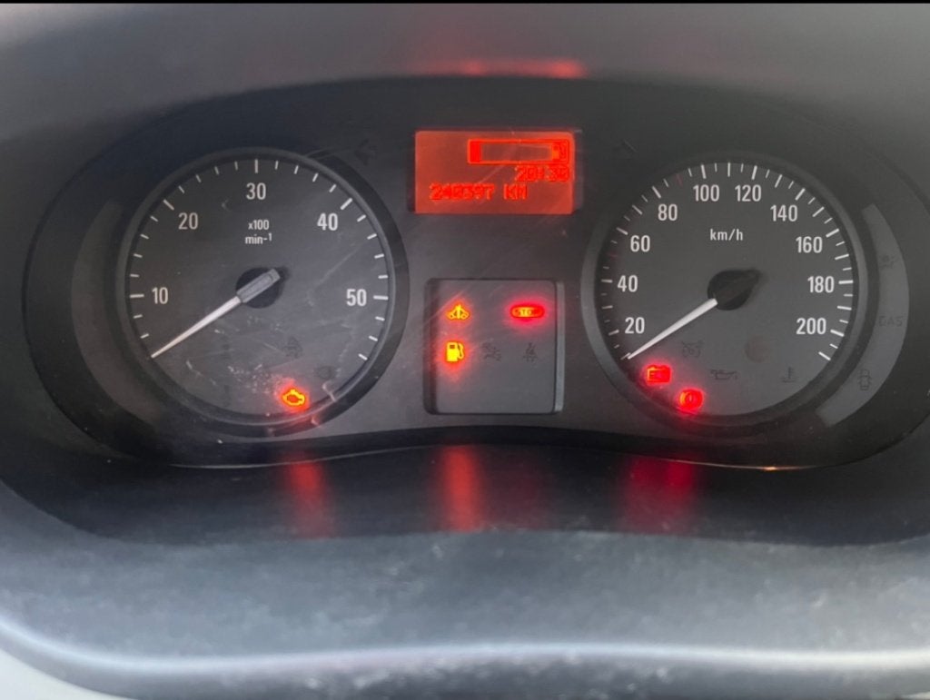 Foto 14 van Opel Vivaro 2.0 CDTI L2H1 66KW 2011 3-zit