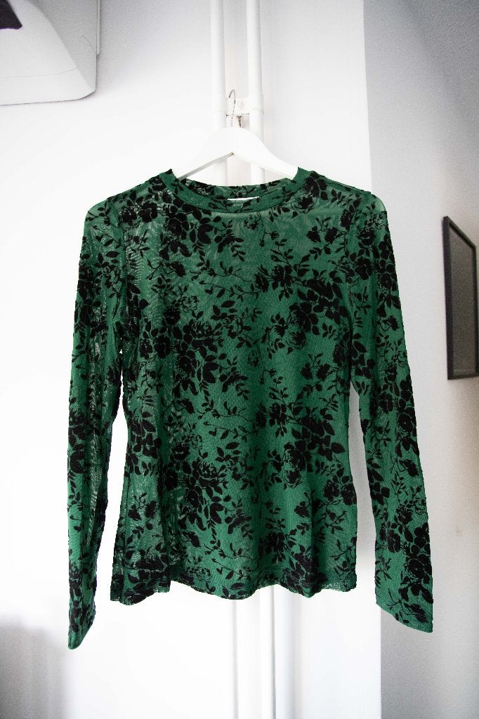 Mesh T-shirt / top met zwart velours Cotton Club maat S, Kleding | Dames, Ophalen of Verzenden, Lange mouw, Maat 36 (S), Cotton Club