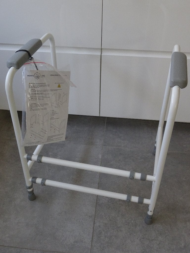 Toiletframe Homecare nieuwstaat toiletrek sta-op hulp wc, Ophalen, Zo goed als nieuw