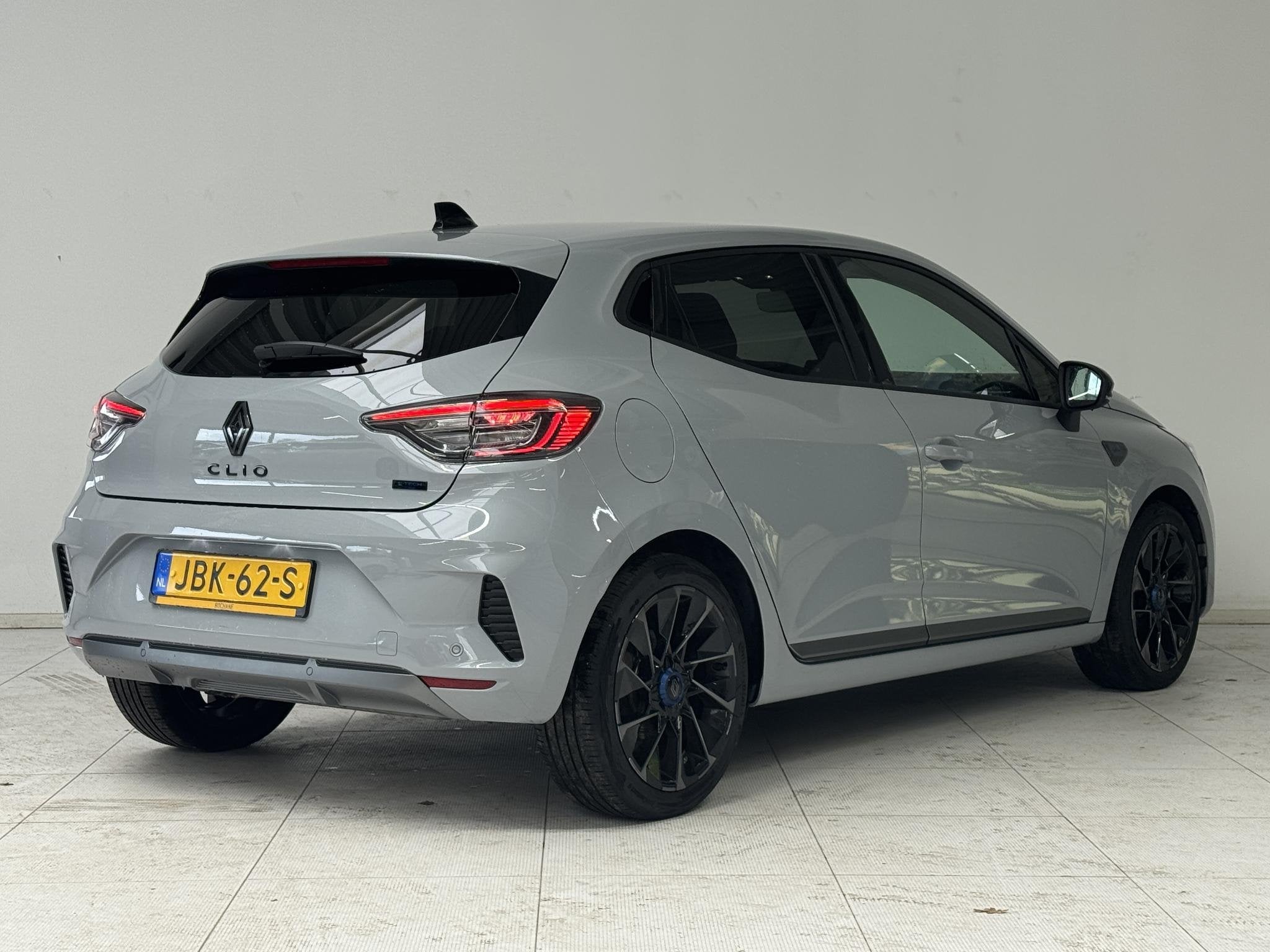 Renault Clio 1.6 E-Tech Full Hybrid 145 Esprit Alpine | Navi, Auto's, Gebruikt, Met garantie (alle), Leder en Stof, Origineel Nederlands