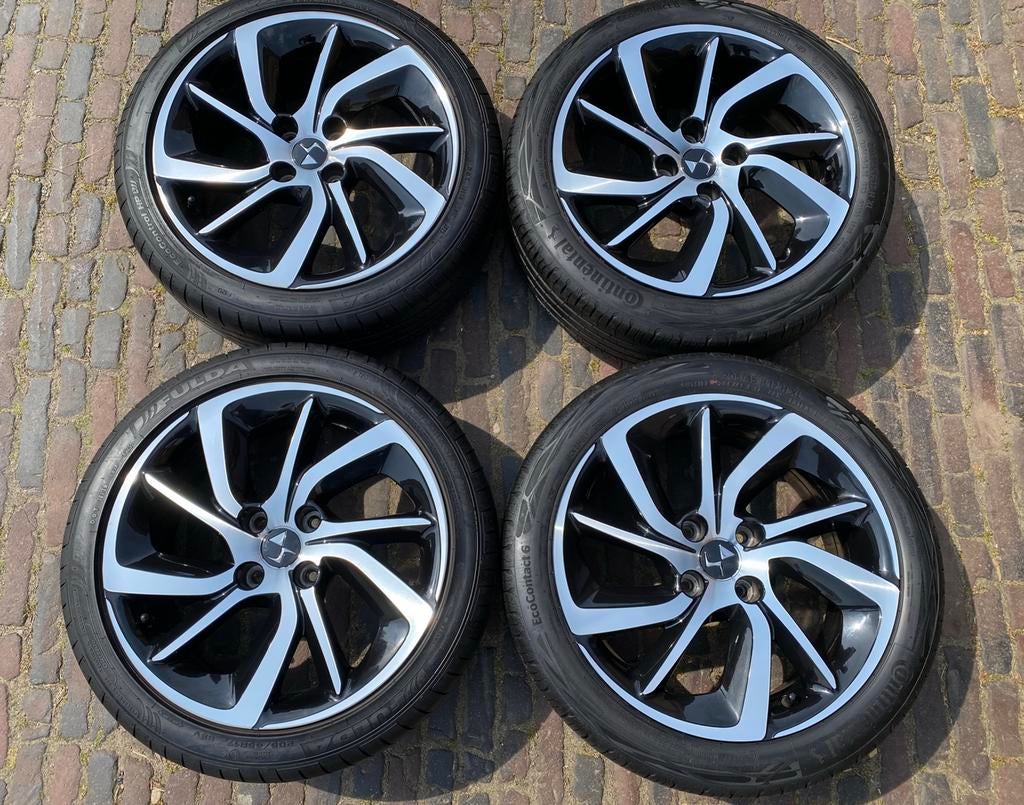 17” Citroën DS3 bicolor velgen + 206/45 R17 banden 2025/2023, Banden en Velgen, 17 inch, Zomerbanden, 205 mm