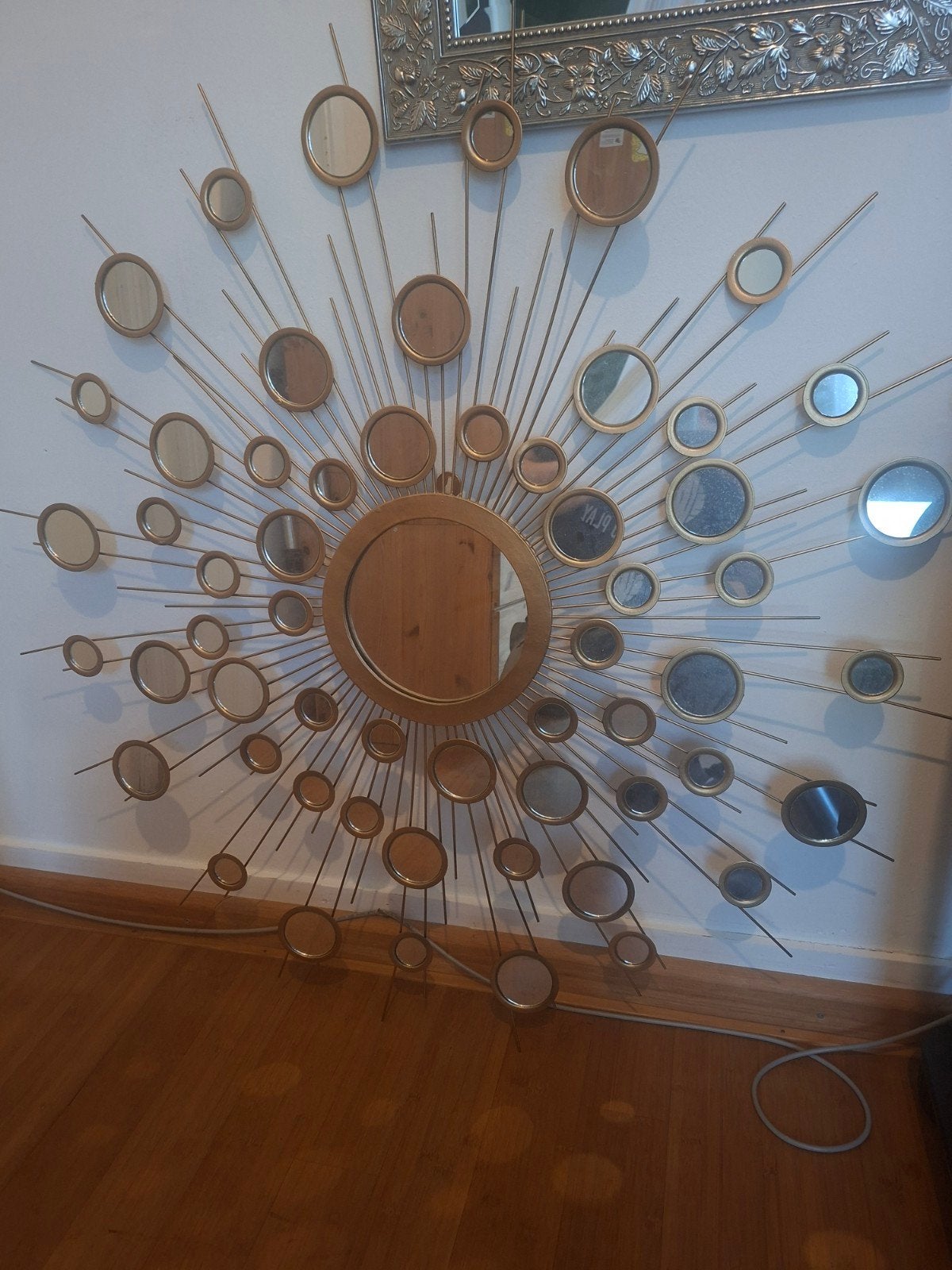 Gouden zonnespiegel - Decoratieve wandspiegel, Huis en Inrichting, Ophalen, Gebruikt, 100 tot 150 cm, Rond