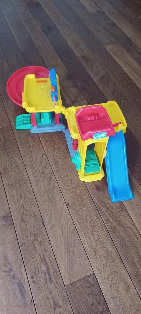 Speelgoedgarage Fisher Price Little People, Ophalen, Zo goed als nieuw, Speelset