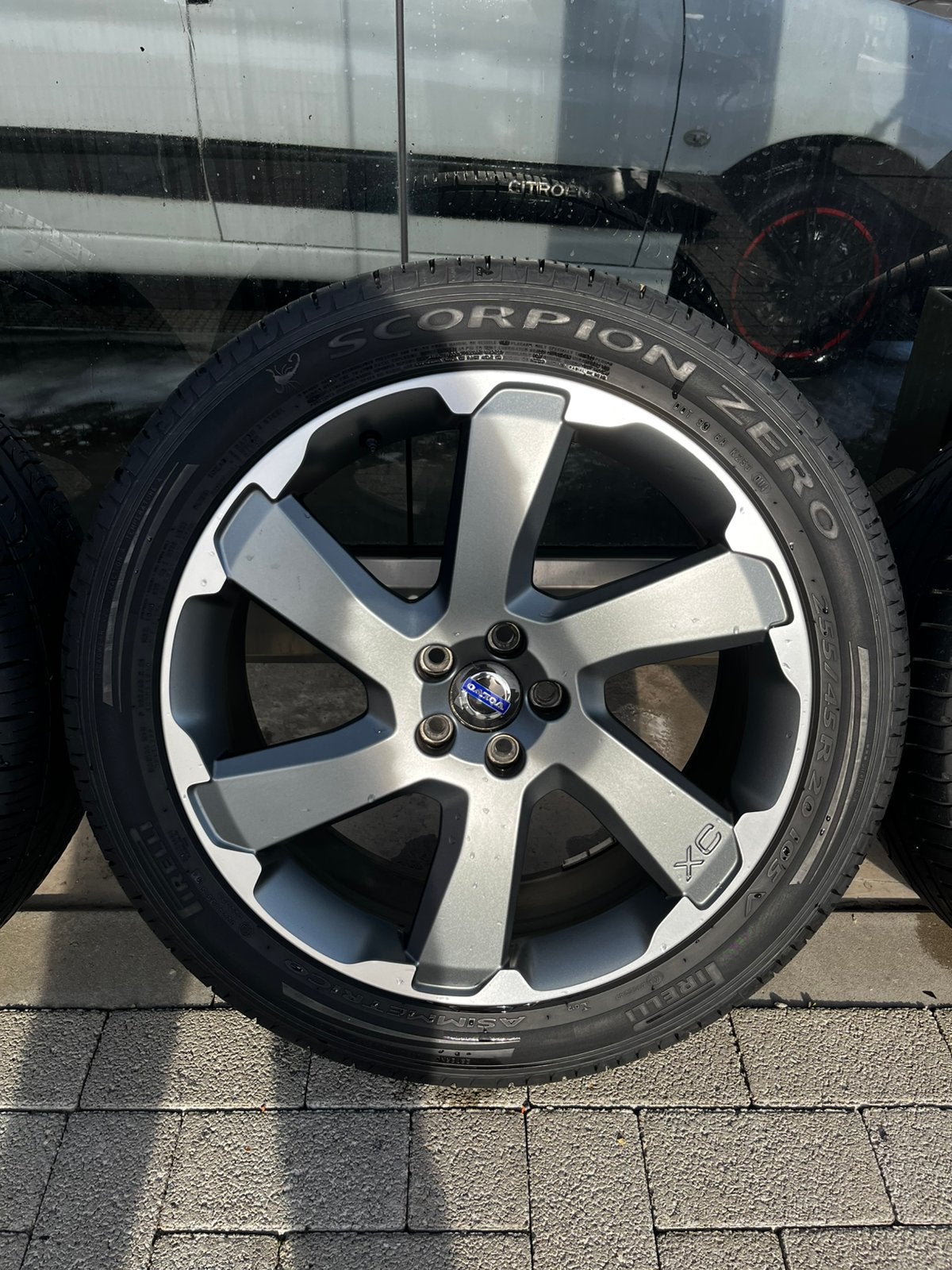 Originele 20" Volvo XC60 "Thalita" Velgenset + Goede Banden, 19 inch, 255 mm, Banden en Velgen, Ophalen of Verzenden