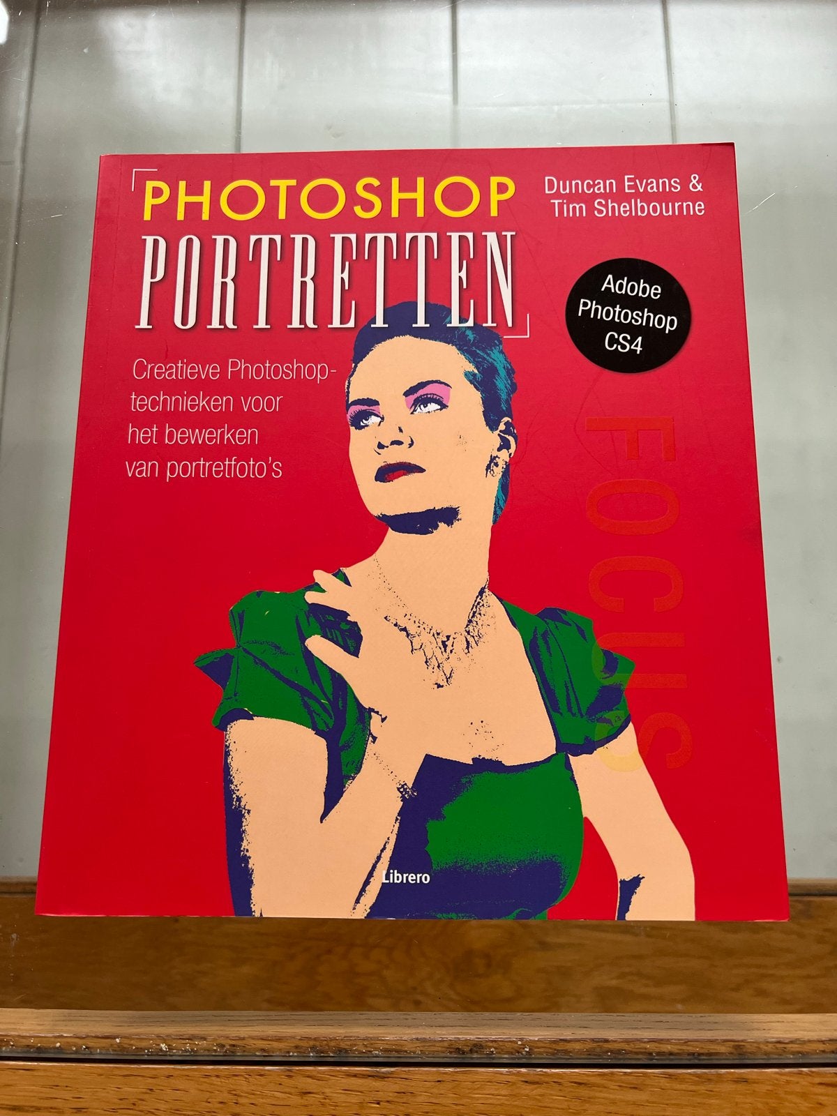 Photoshop Portretten: Creatieve Fotobewerking, Ophalen of Verzenden, Zo goed als nieuw, Fotografie algemeen