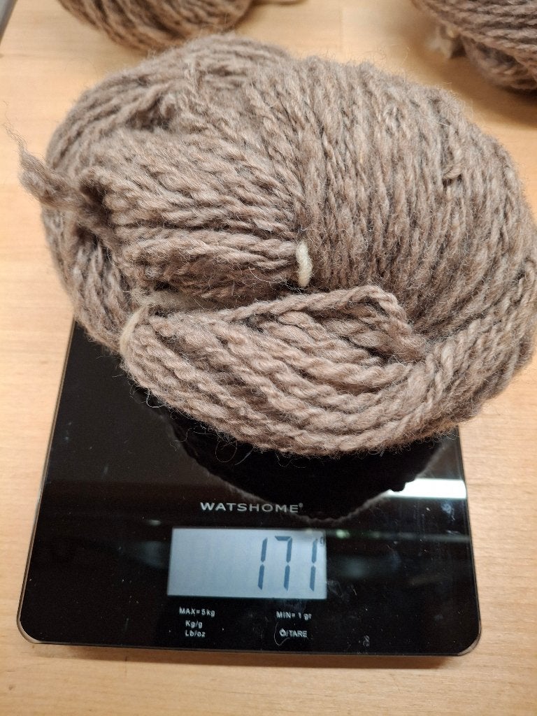 Handgesponnen Finse wol, beige., Ophalen of Verzenden, Nieuw, Breien of Haken, Wol of Garen