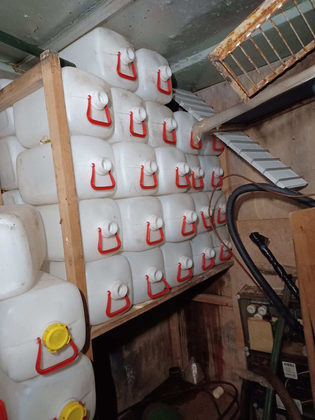 JERRYCANS WATEROPSLAG ZADENOPSLAG, Kunststof, Gebruikt, NVT, Minder dan 75 liter