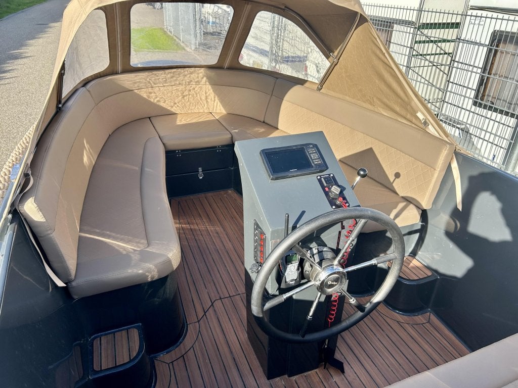 Foto 7 van Maxima 600 Tender 2022 | 50pk Honda | Bomvol opties! NWstaat