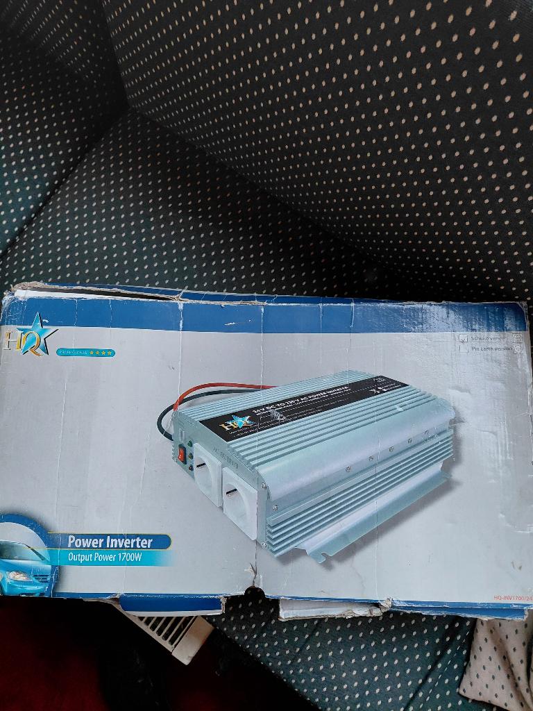omvormer van 24 naar 230 volt, Ophalen, Zo goed als nieuw, Overige typen