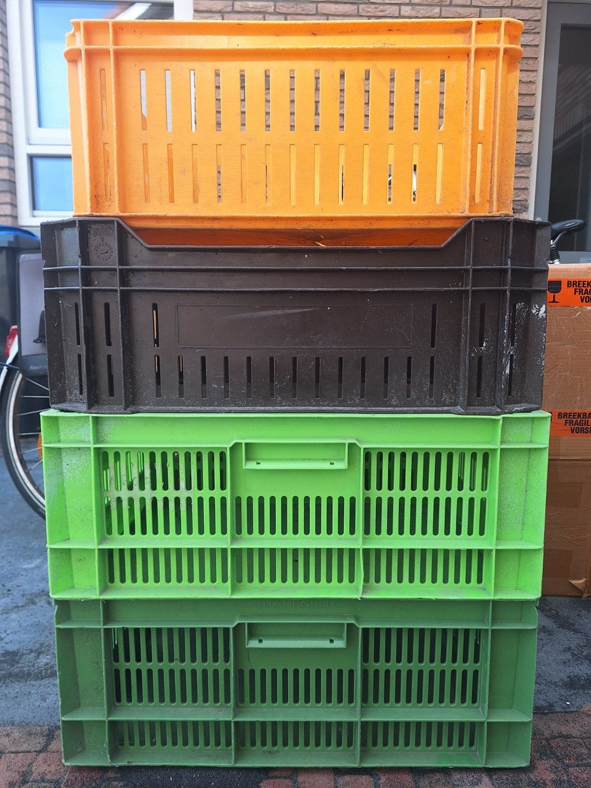 Diverse gebruikte kratten - ideaal voor opslag/transport, Ophalen, Gebruikt, 40 tot 60 cm, 50 tot 75 cm