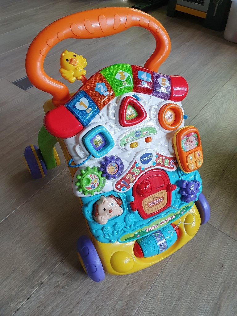 VTech babywalker met activiteitenbord en muziek, Ophalen, Zo goed als nieuw, 6 maanden tot 2 jaar