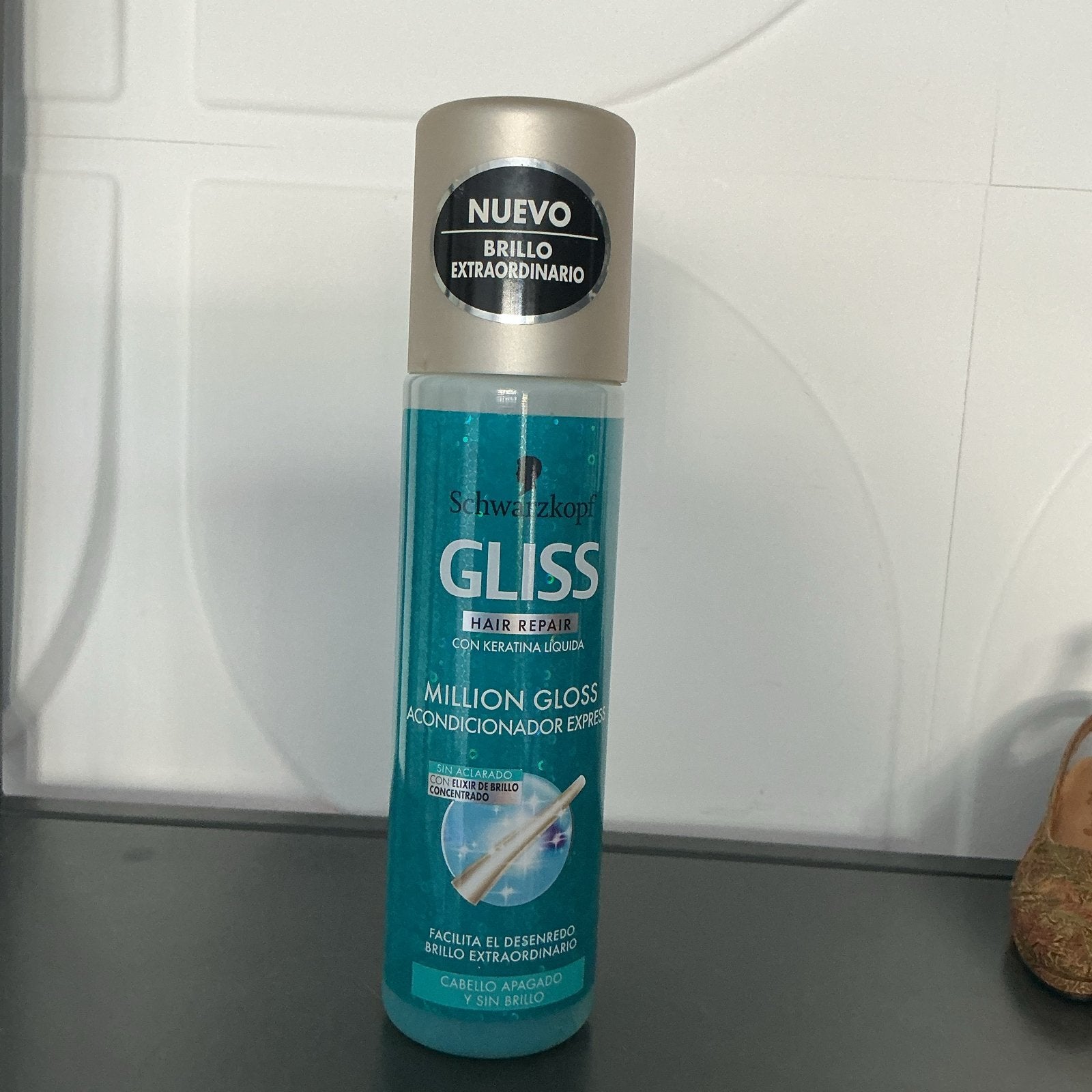 Schwarzkopf Gliss Million Gloss Express Conditioner, Sieraden, Tassen en Uiterlijk, Ophalen of Verzenden, Nieuw, Shampoo of Conditioner