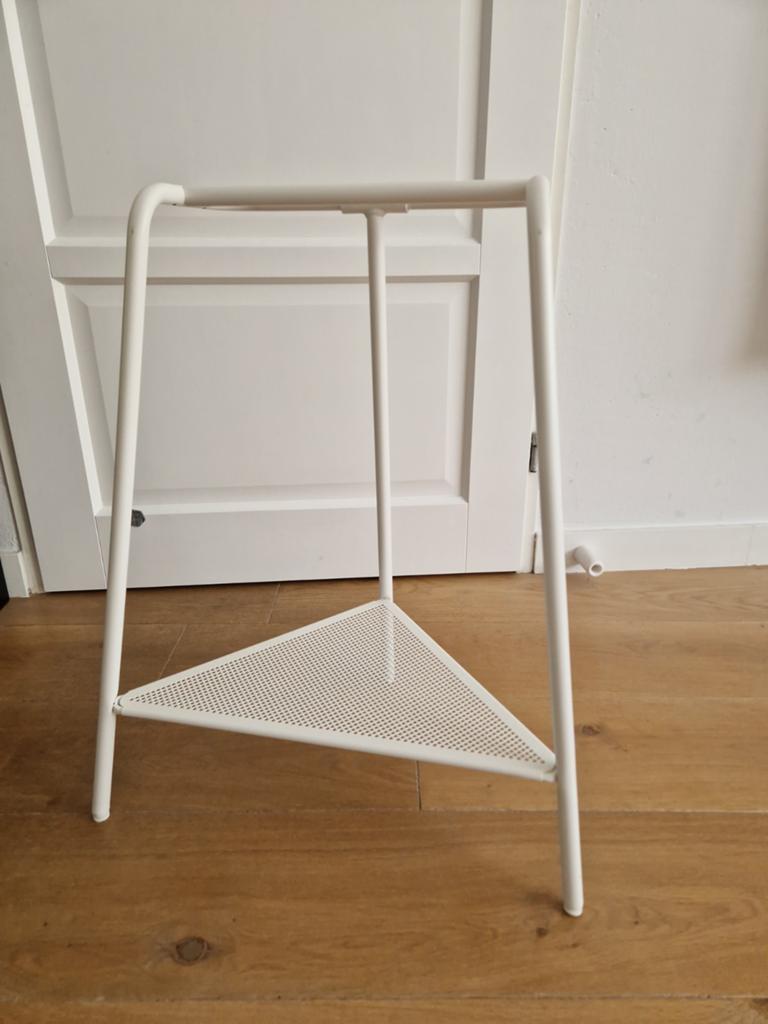 IKEA bureauschraag (poot) driehoekig, wit, metaal, Ophalen, Zo goed als nieuw