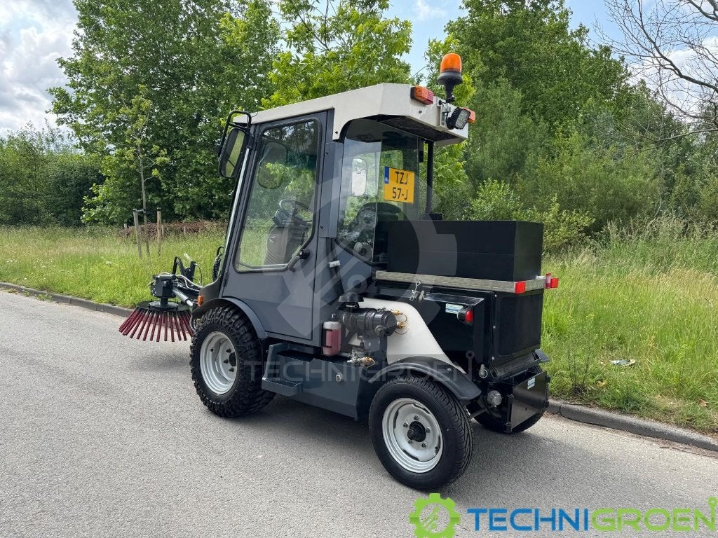 LM Trac 286 borstelmachine / werktuidrager 2017 borstel, Ophalen, Onkruidbestrijding