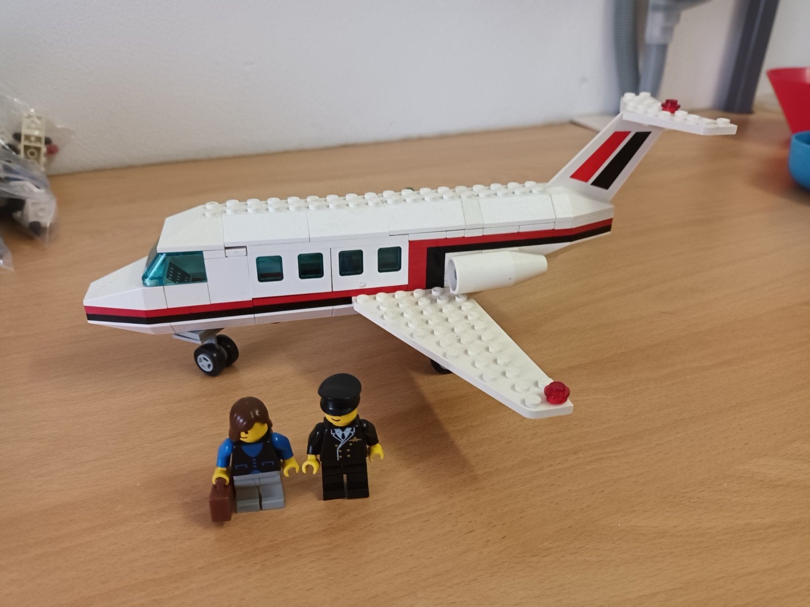 Lego 6368 jet airliner, Kinderen en Baby's, Speelgoed | Duplo en Lego, Ophalen of Verzenden, Gebruikt