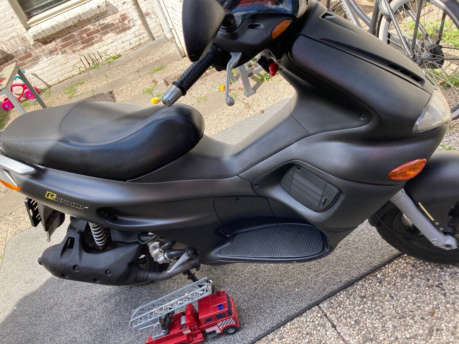 Gilera runner 200cc 4t, Ophalen, Zo goed als nieuw, Benzine, Overige modellen