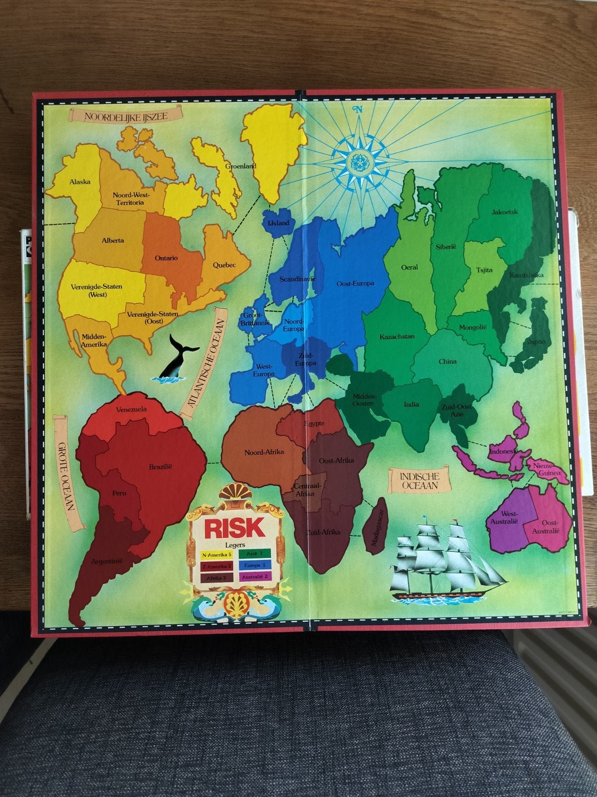 Risk bordspel - Wereldveroverend! Klassiek strategiespel, Vijf spelers of meer, Ophalen of Verzenden, Gebruikt, Parker