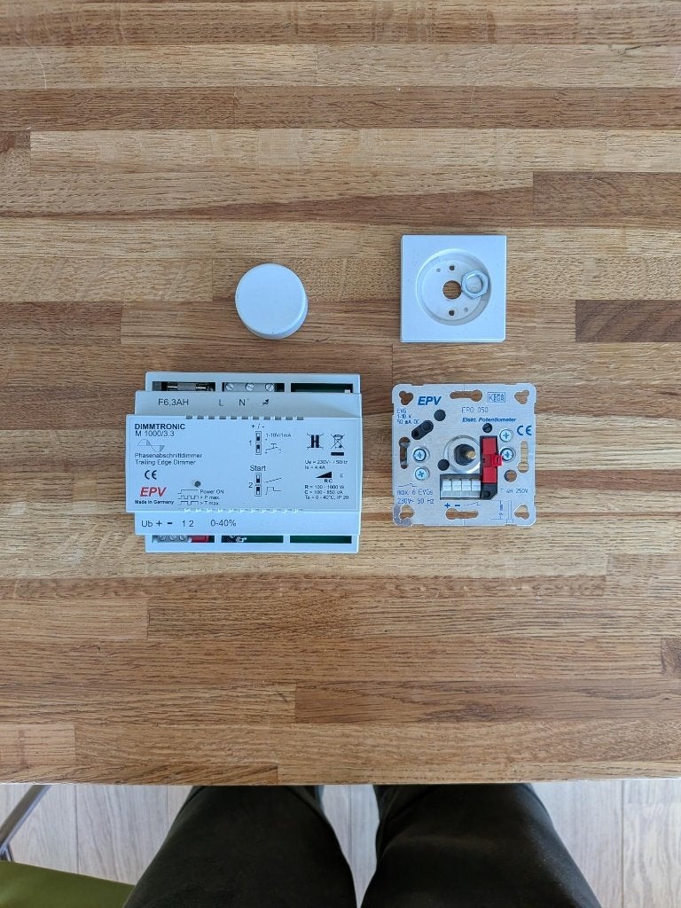 1000 Watt Dimmtronic M10003/3, Ophalen of Verzenden, Zo goed als nieuw, Schakelaar