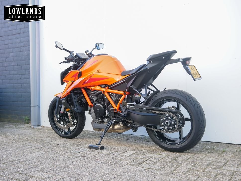KTM 1390 SUPER DUKE R (bj 2024), Motoren, 2 cilinders, KTM, Motorrijbewijs A, Bedrijf