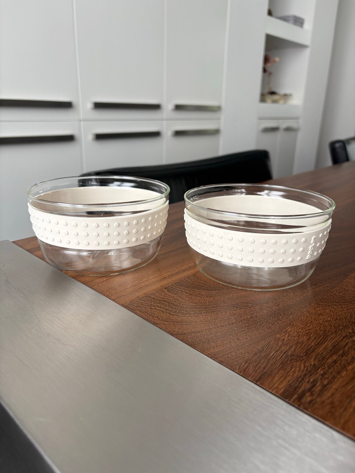 Bodum Pavina Saladeschaalset Glas Crème (2-delig), Schaal, Rond, Nieuw, Ophalen of Verzenden