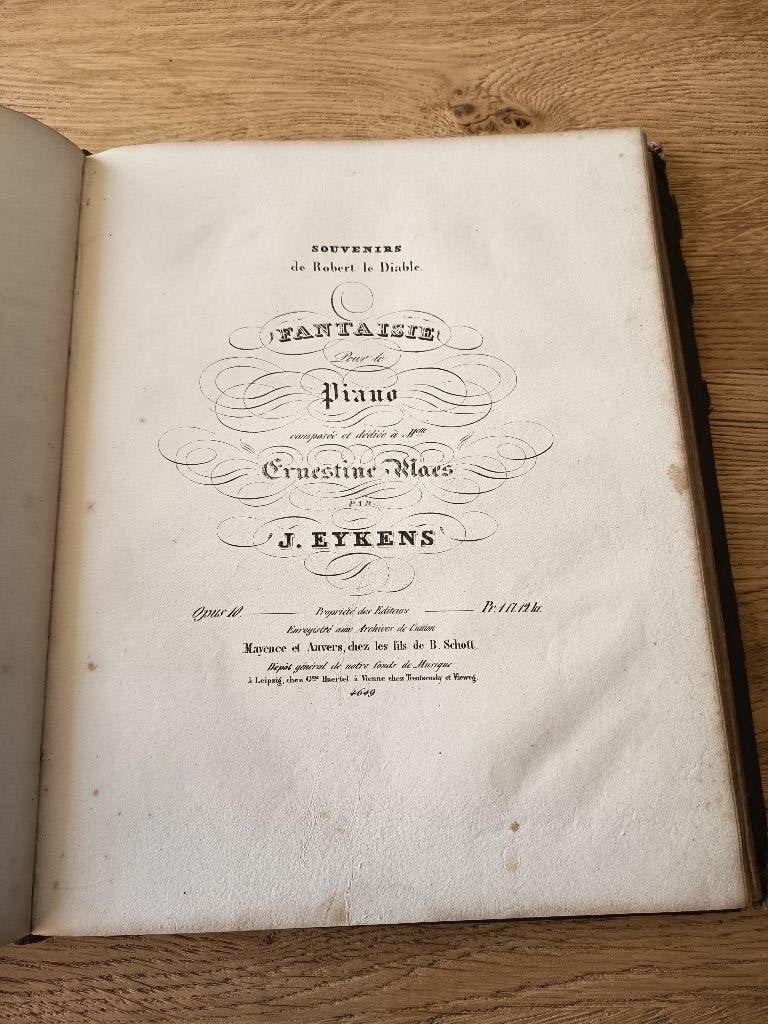 groot antiek boek: bundel van 18e? eeuwse piano-muziek, Antiek en Kunst, Antiek | Boeken en Bijbels, Ophalen