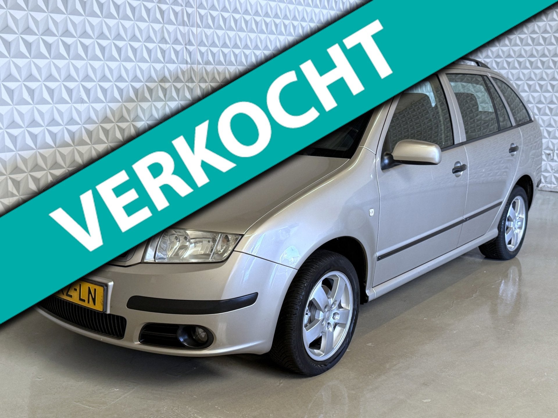 Skoda Fabia Combi 1.4-16V Elegance Airco/Cruise/TREKHAAK (20, Auto's, Skoda, Voorwielaandrijving, Gebruikt, 4 cilinders, 1070 kg