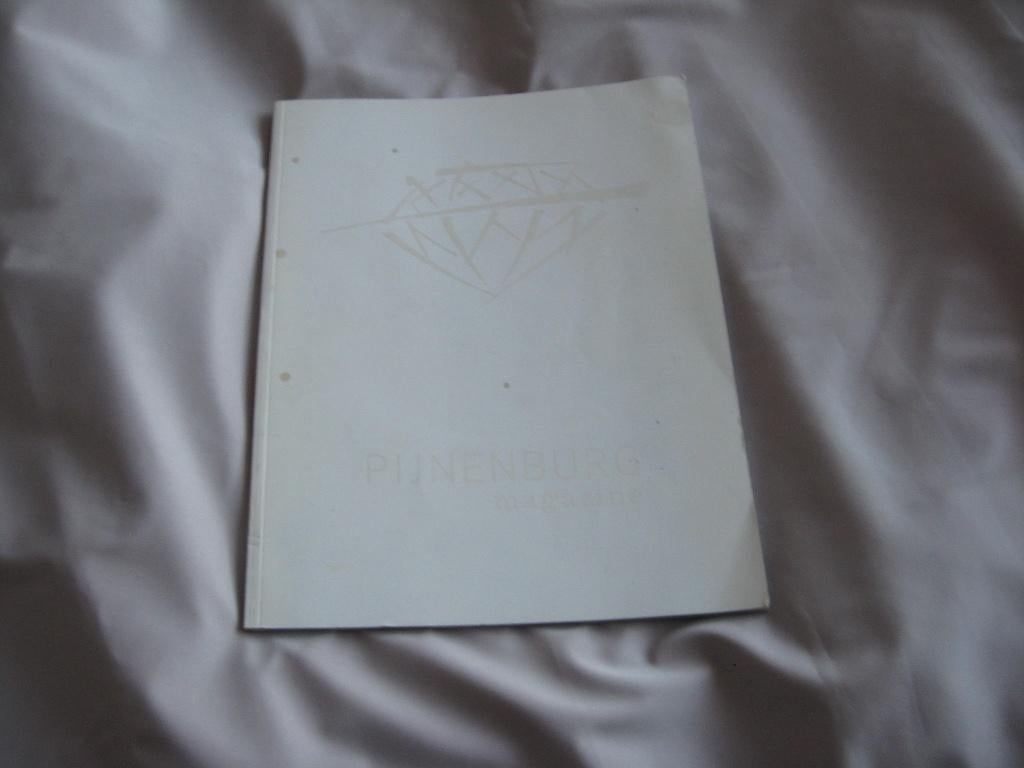 Horloges Catalogus 2009. Uit gave Pijnenburg, Ophalen of Verzenden, Zo goed als nieuw, Catalogus