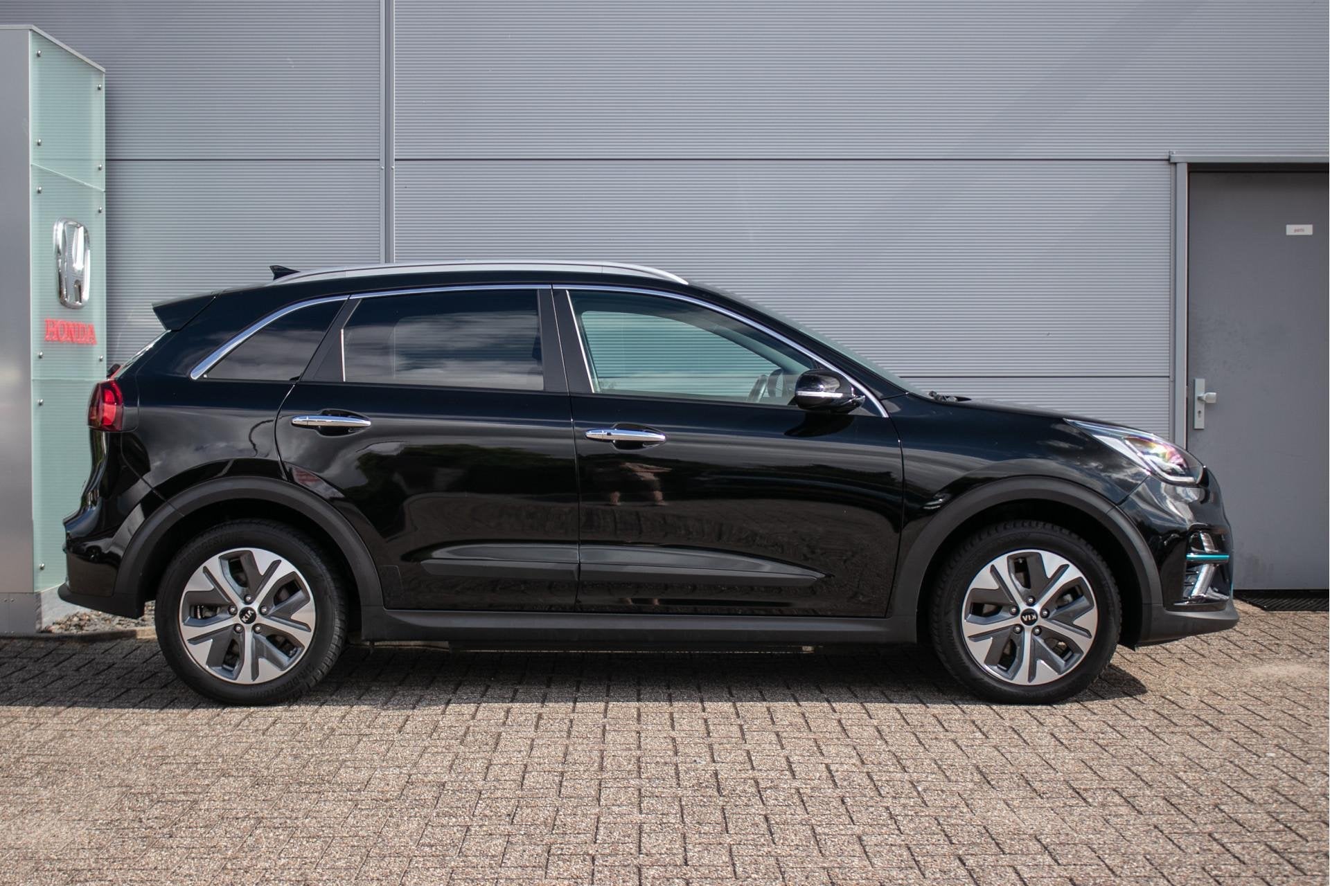 Kia e-Niro DynamicPlusLine 64 kWh -SOH 97% | 3 Fase | schuif, Auto's, Gebruikt, 1712 kg, Verwarmde buitenspiegels, Leder en Stof