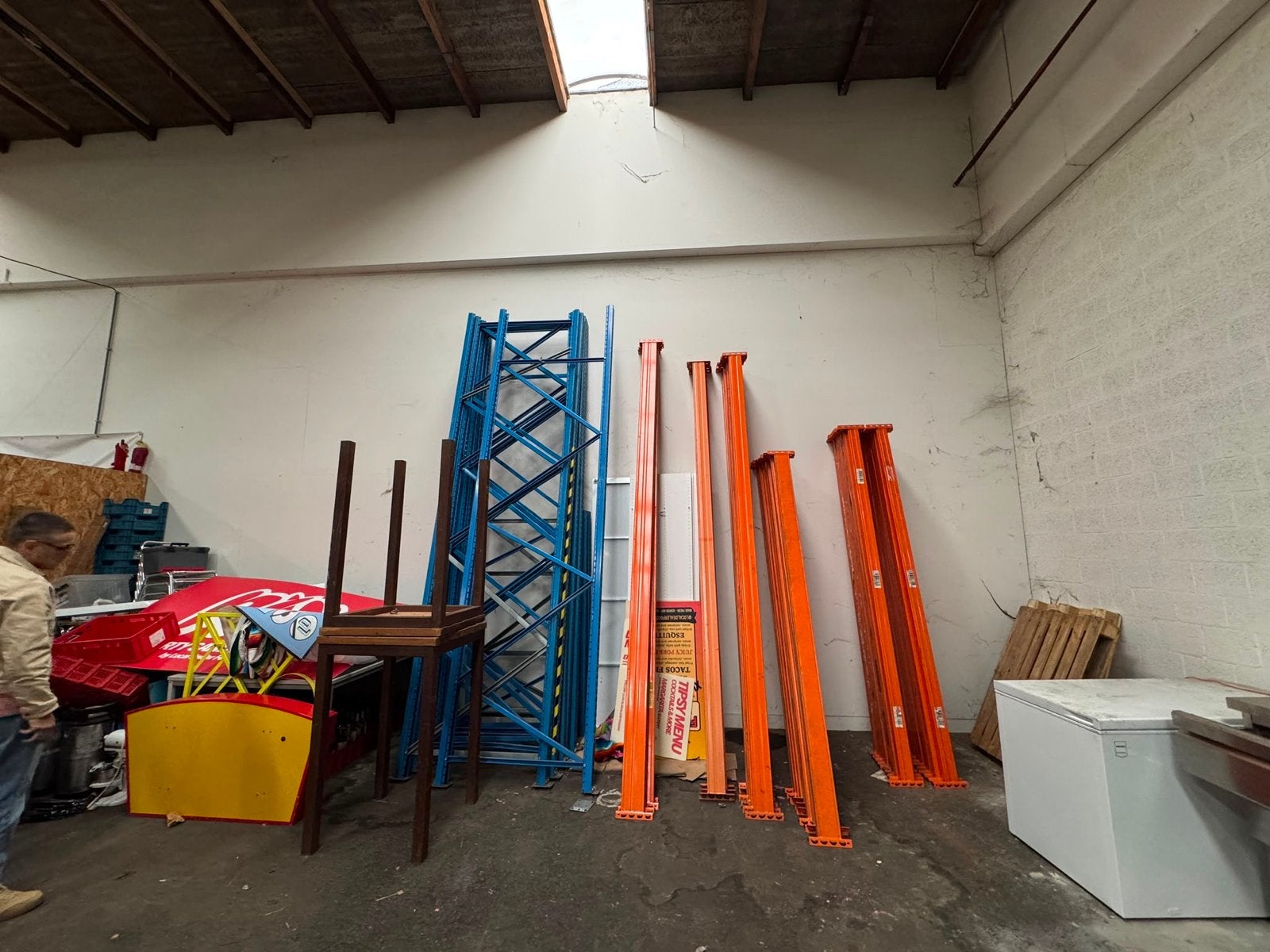 Palletstelling 9x staanders + 25 liggers, Ophalen