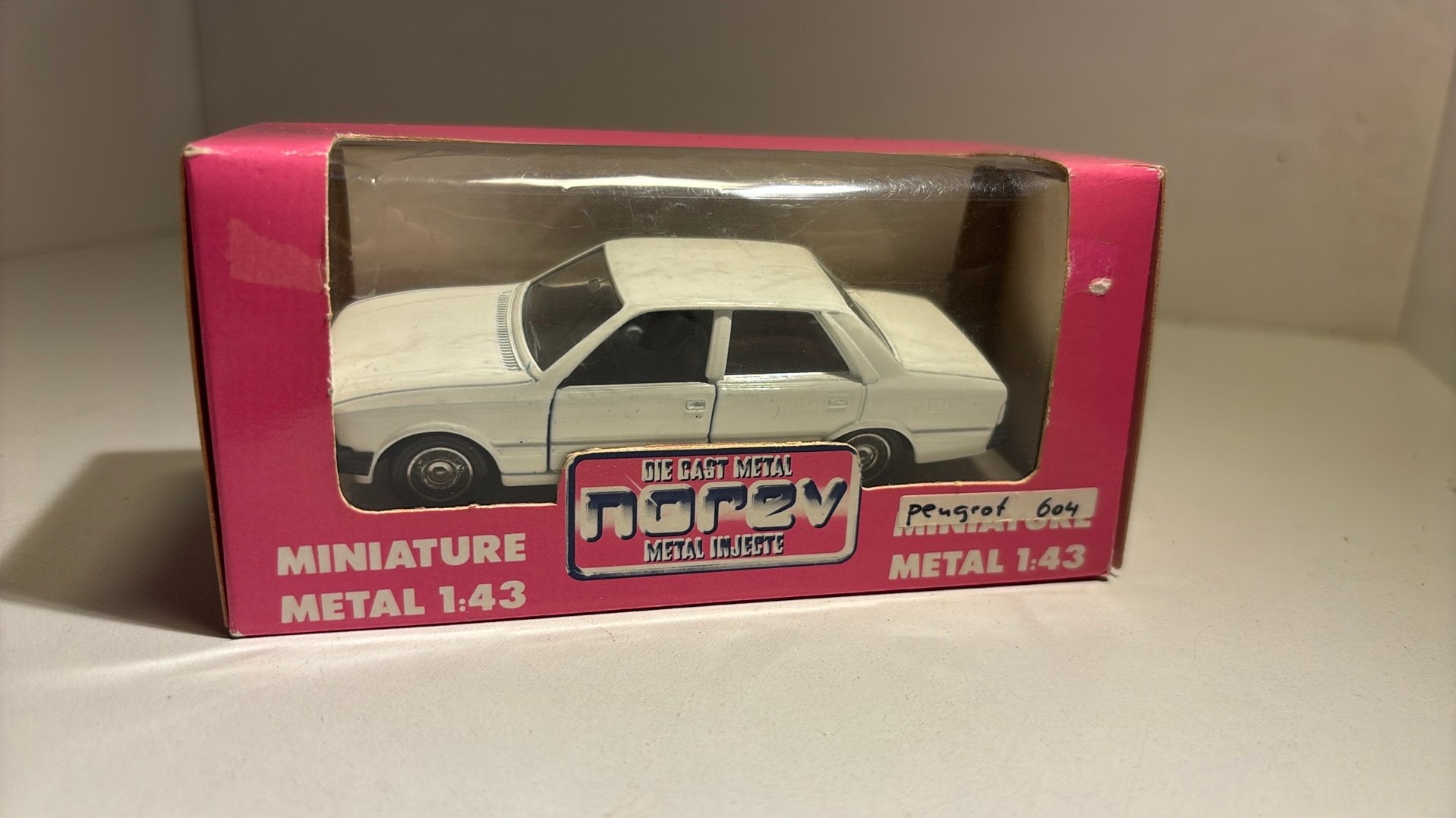 Peugeot 505 solido 1.43