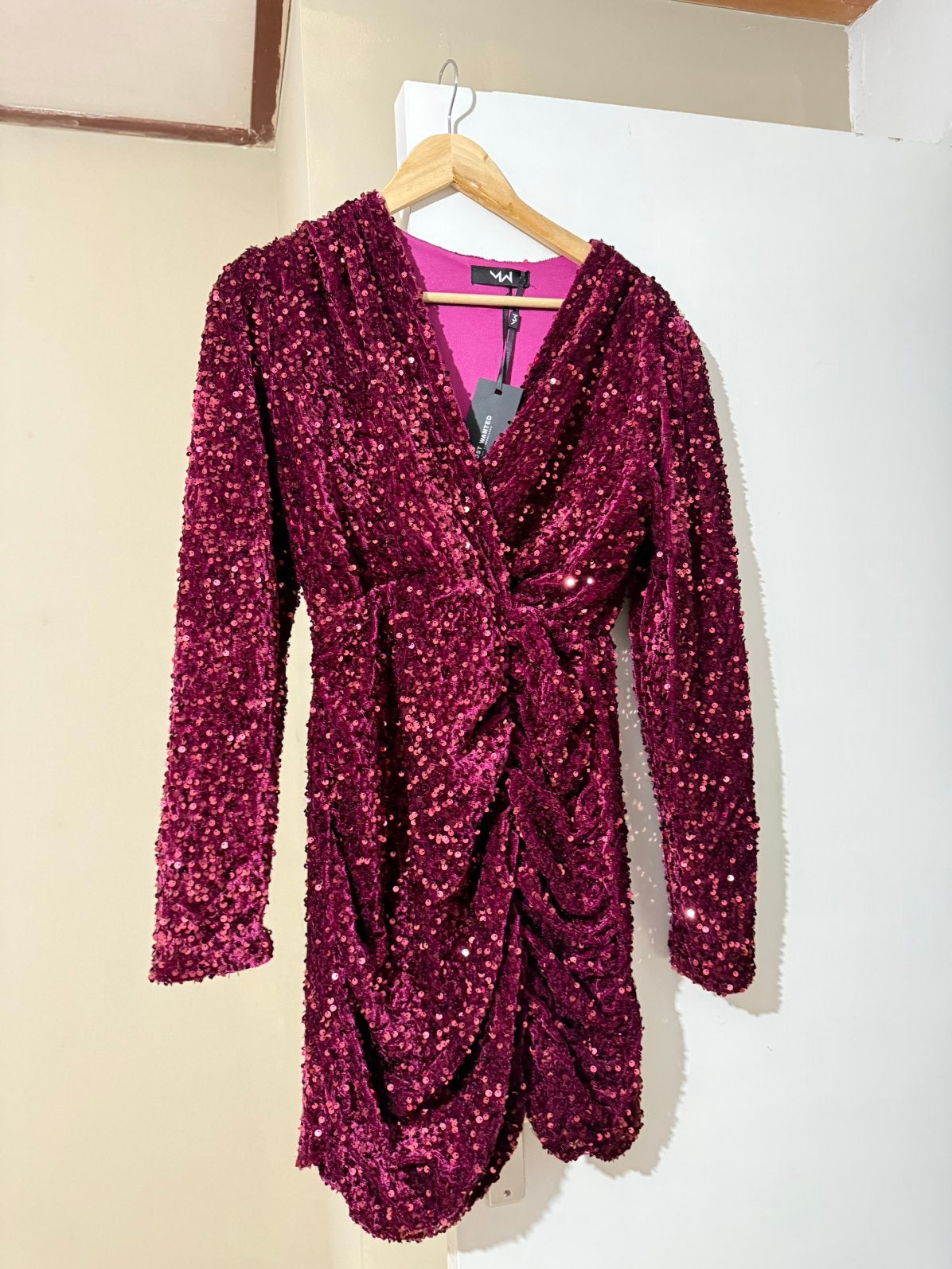 Most Wanted Mae Velvet Sequin Dress – nieuw, Ophalen of Verzenden, Nieuw, Maat 42/44 (L), Rood