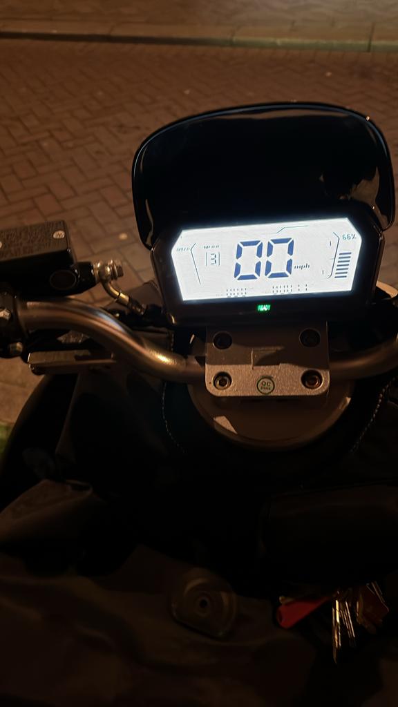 Elektrische brommer - ZEBRA - gebruikt, Fietsen en Brommers, Snorfietsen en Snorscooters, Ophalen of Verzenden, Zo goed als nieuw