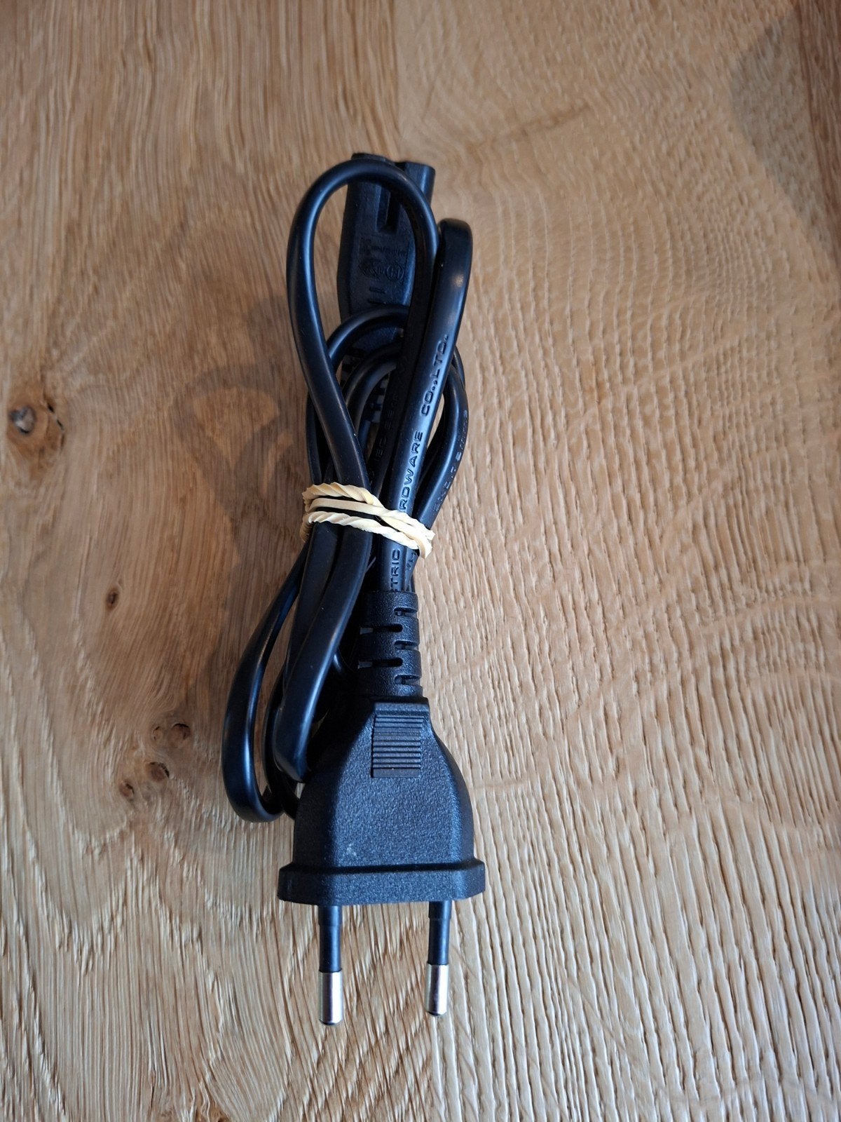 c7 stroomkabel. 120 cm, Doe-het-zelf en Verbouw, Elektra en Kabels, Ophalen of Verzenden, Zo goed als nieuw, Kabel of Snoer