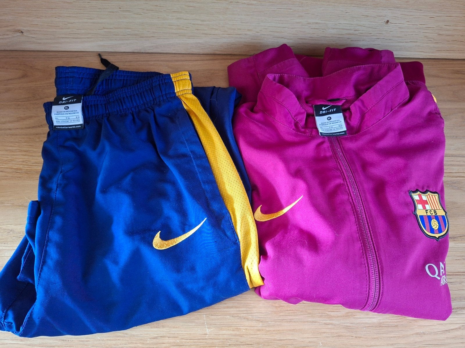 Nike FC Barcelona Trainingspak - Maat XL (158-170 cm), Kinderen en Baby's, Ophalen of Verzenden, Gebruikt, Nike, Jongen