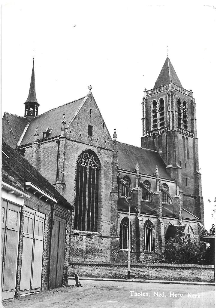 AK Tholen - Ned. Herv. Kerk, Verzenden, 1960 tot 1980, Gelopen, Zeeland