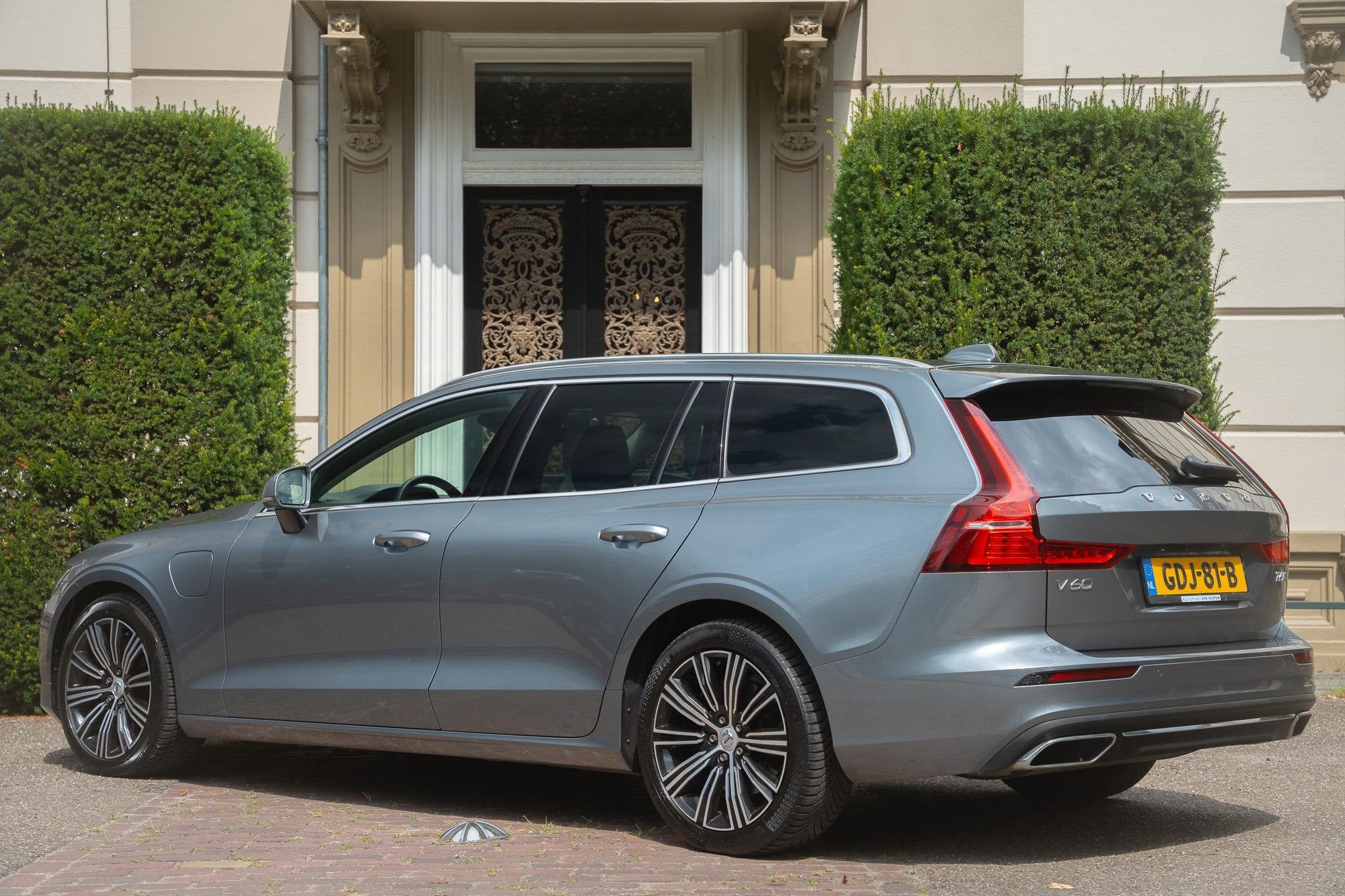 Volvo V60 2.0 T6 Recharge AWD Inscription TREKHAAK | PILOT P, Gebruikt, Euro 6, 4 cilinders, 340 pk