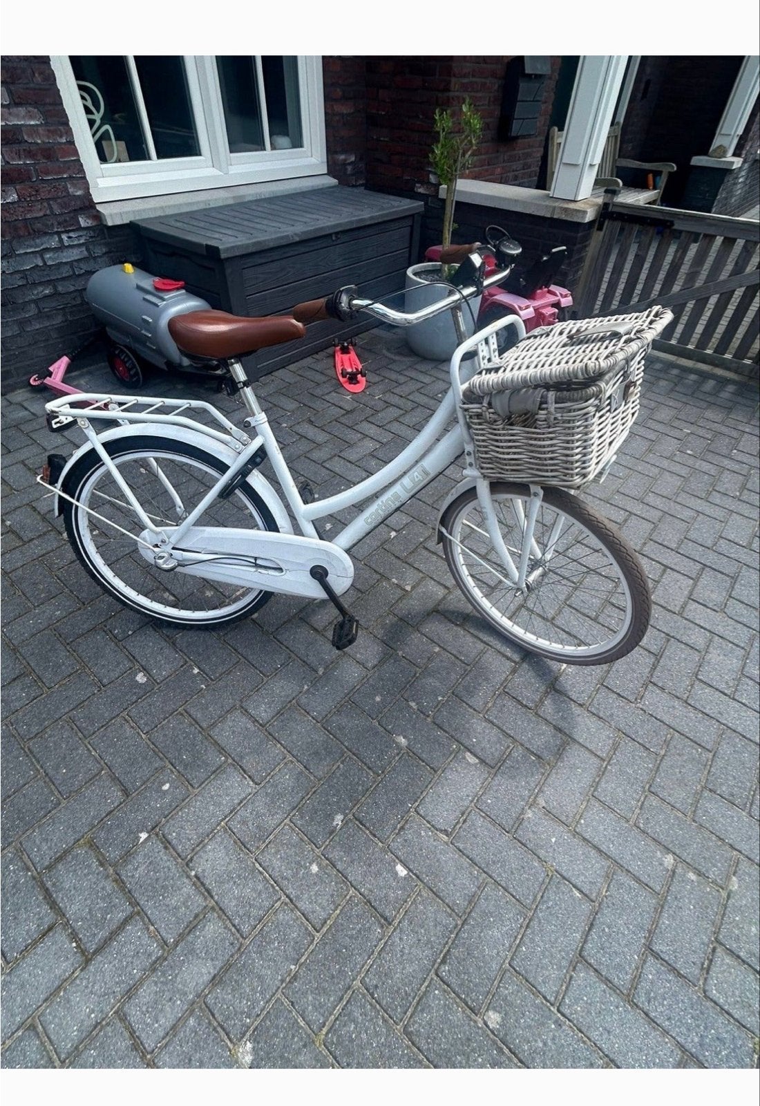 Cortina L4 meidenfiets - Wit met mand, Fietsen en Brommers, Ophalen, Gebruikt, 24 inch