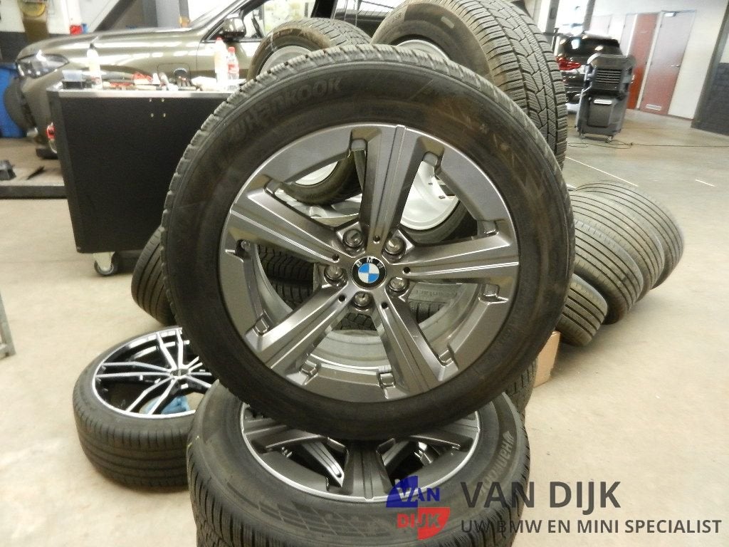 Winterbandenset 17 inch origineel BMW 2 SERIE U06 Active Tou, Gebruikt, -, -, Banden en Velgen