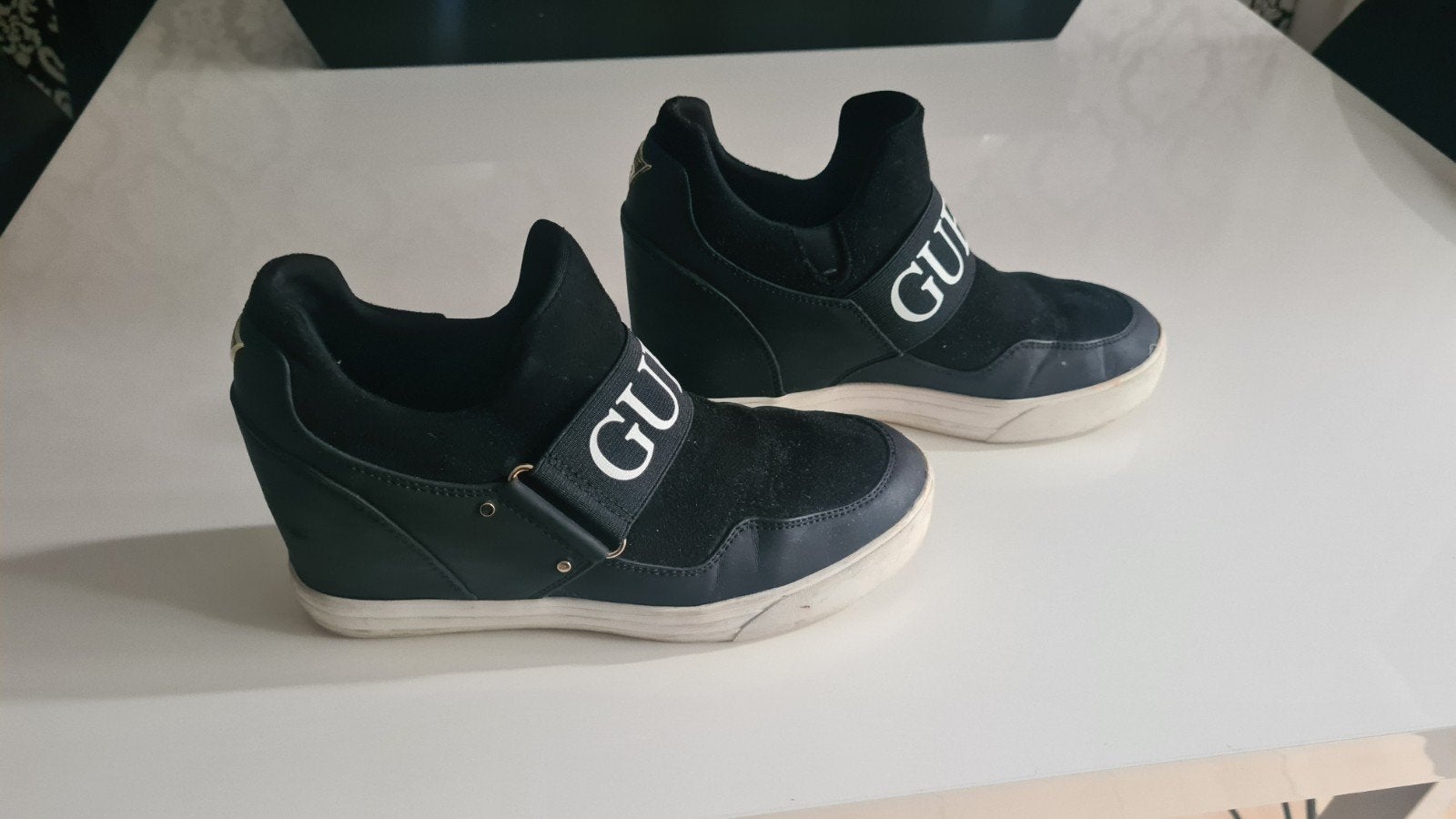 Guess sneakers met sleehak - Maat 38, Ophalen of Verzenden