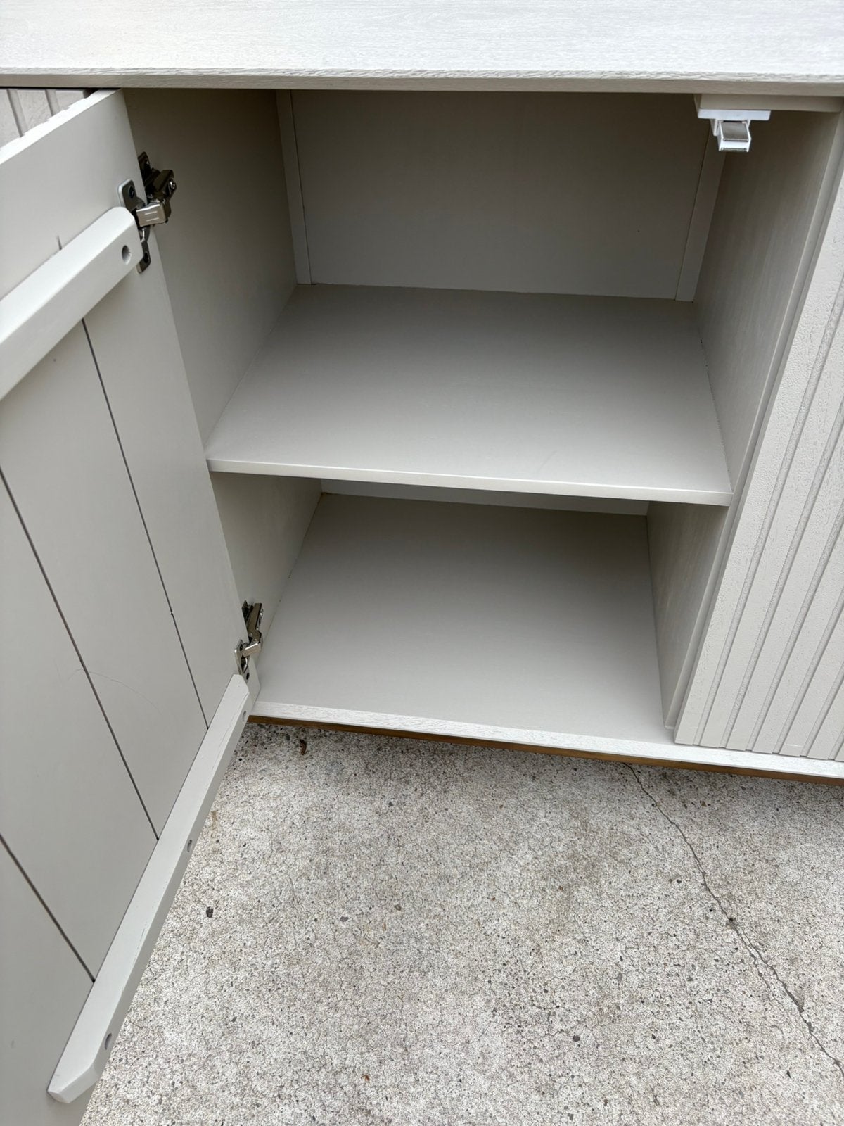 Madison Sand Dressoir – Nieuw, Ophalen, Nieuw, 25 tot 50 cm