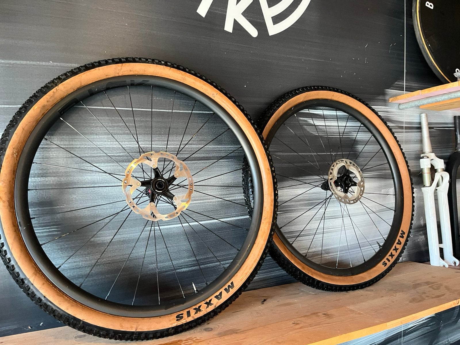Carbon MTB wielset, Ophalen of Verzenden, Zo goed als nieuw, Carbon