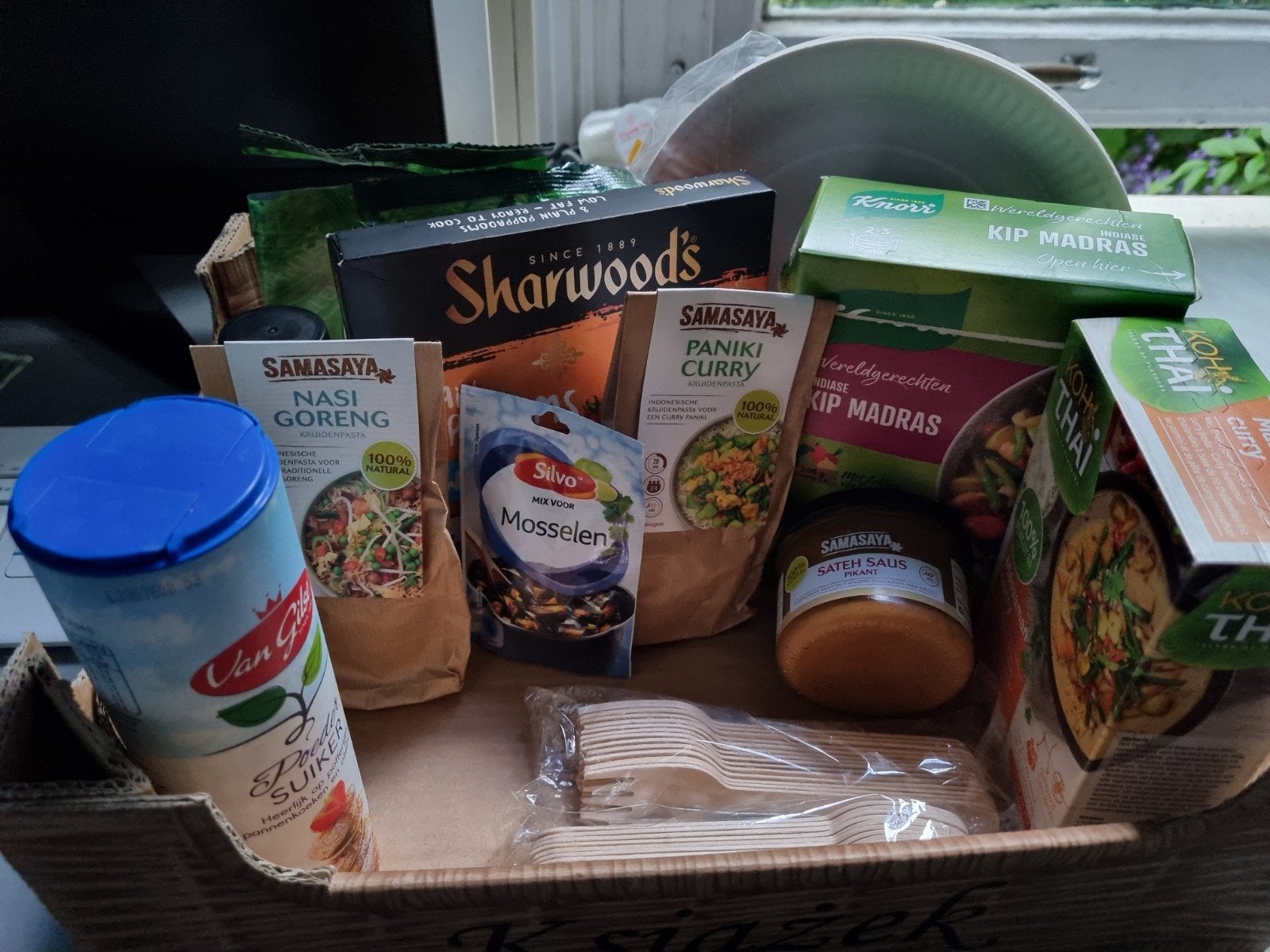 Gratis eten voor iemand in nood, Ophalen