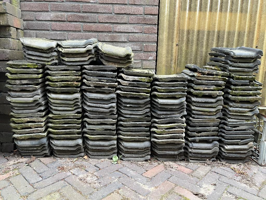 140 Tuile du Nord dakpannen, Doe-het-zelf en Verbouw, Dakpannen en Dakbedekking, Ophalen, Gebruikt, Steen of Klei, Zwart