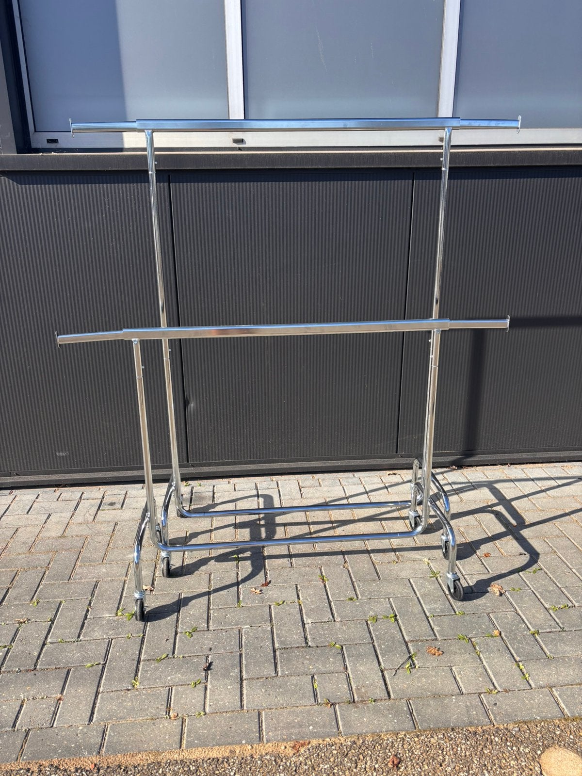 2 verrijdbare kledingrekken (verstelbaar), Ophalen of Verzenden, Zo goed als nieuw