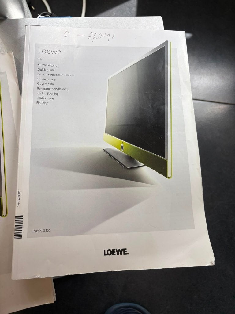 Loewe Connect ID  32 televisie met DVD speler met voet sl155, 50 Hz, 80 tot 100 cm, Zo goed als nieuw, Ophalen