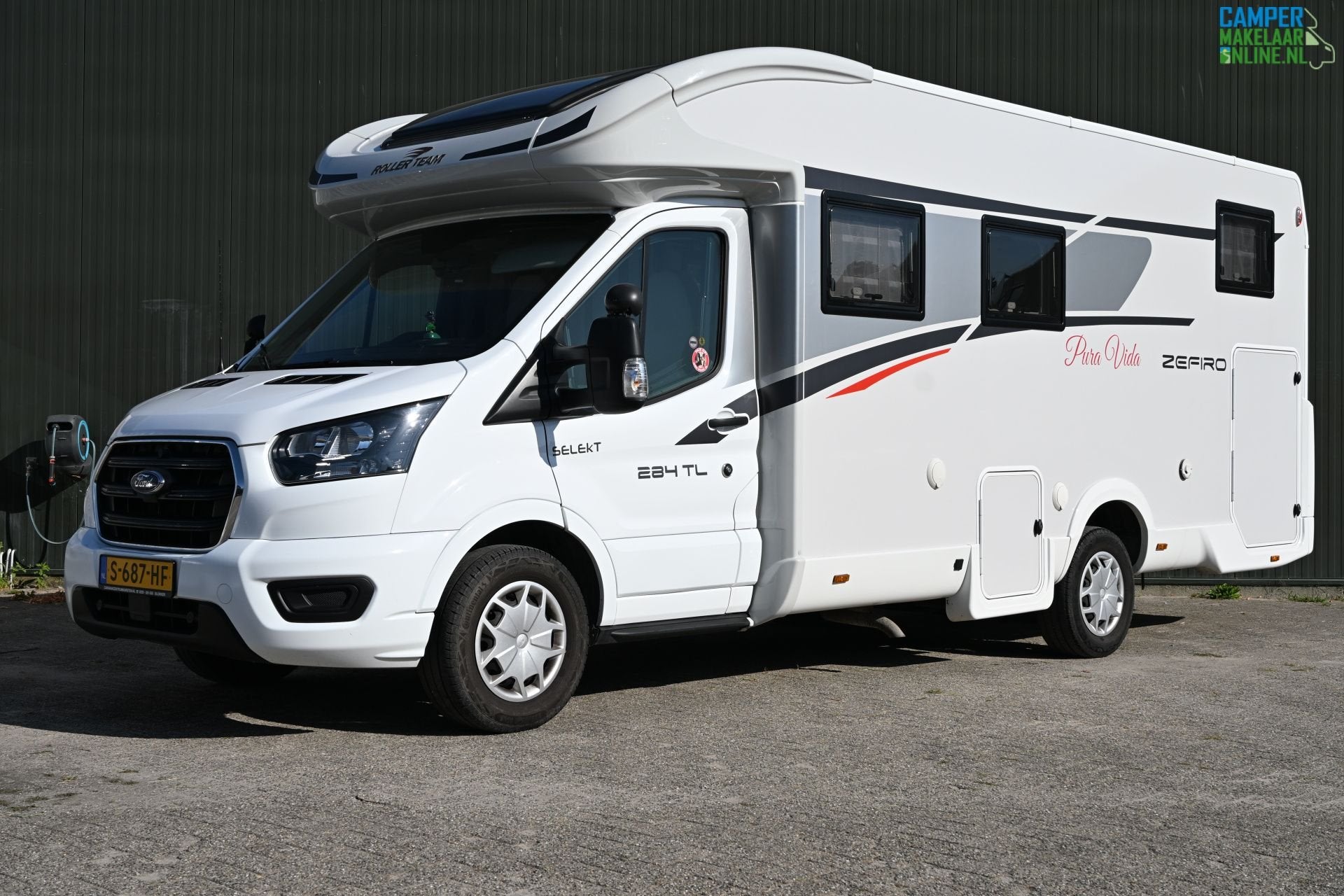 Caravans And Camping Roller